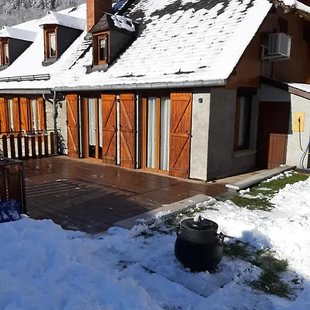 Petit De Montagne Avec Jardin Et Terrasse Appartamento Cazaux-Layrisse