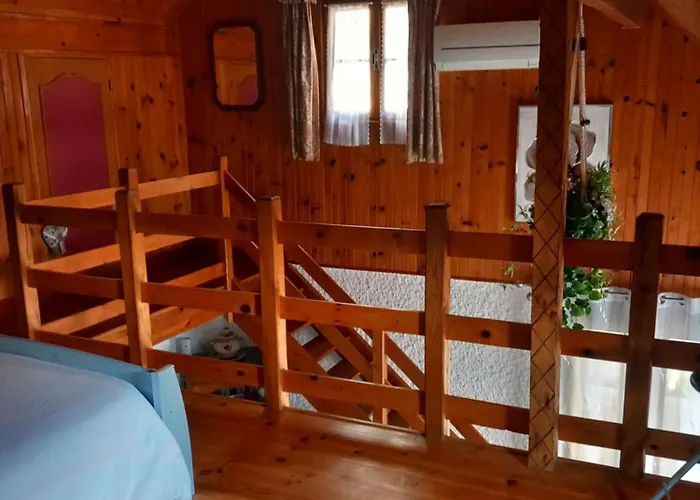 Petit De Montagne Avec Jardin Et Terrasse * Cazaux-Layrisse